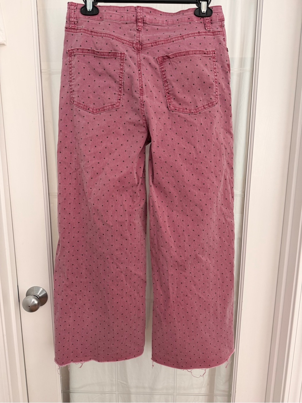 Easel Los Angeles wide leg pink polka dot stretch jeans - Picture 3 of 4